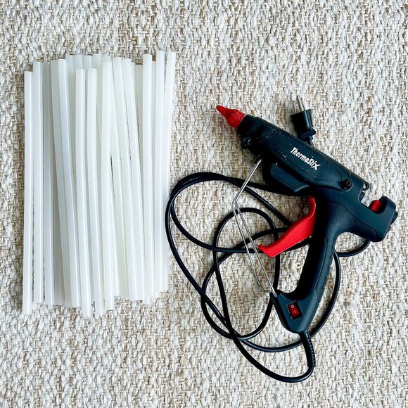 ThermoStix Industrial Glue Gun + 28 Sticks – Craft Tool Set - Picture 1 of 3